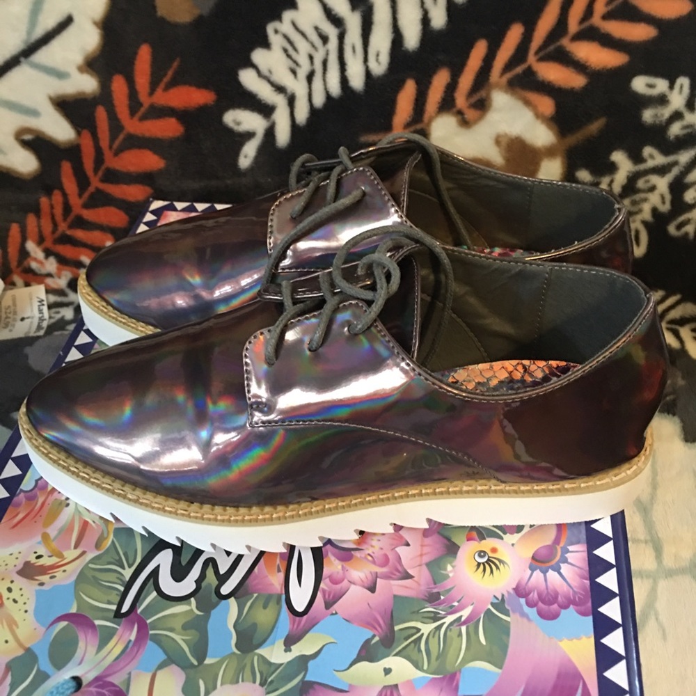 Irregular choice “oil slick” Oxfords size 6.5